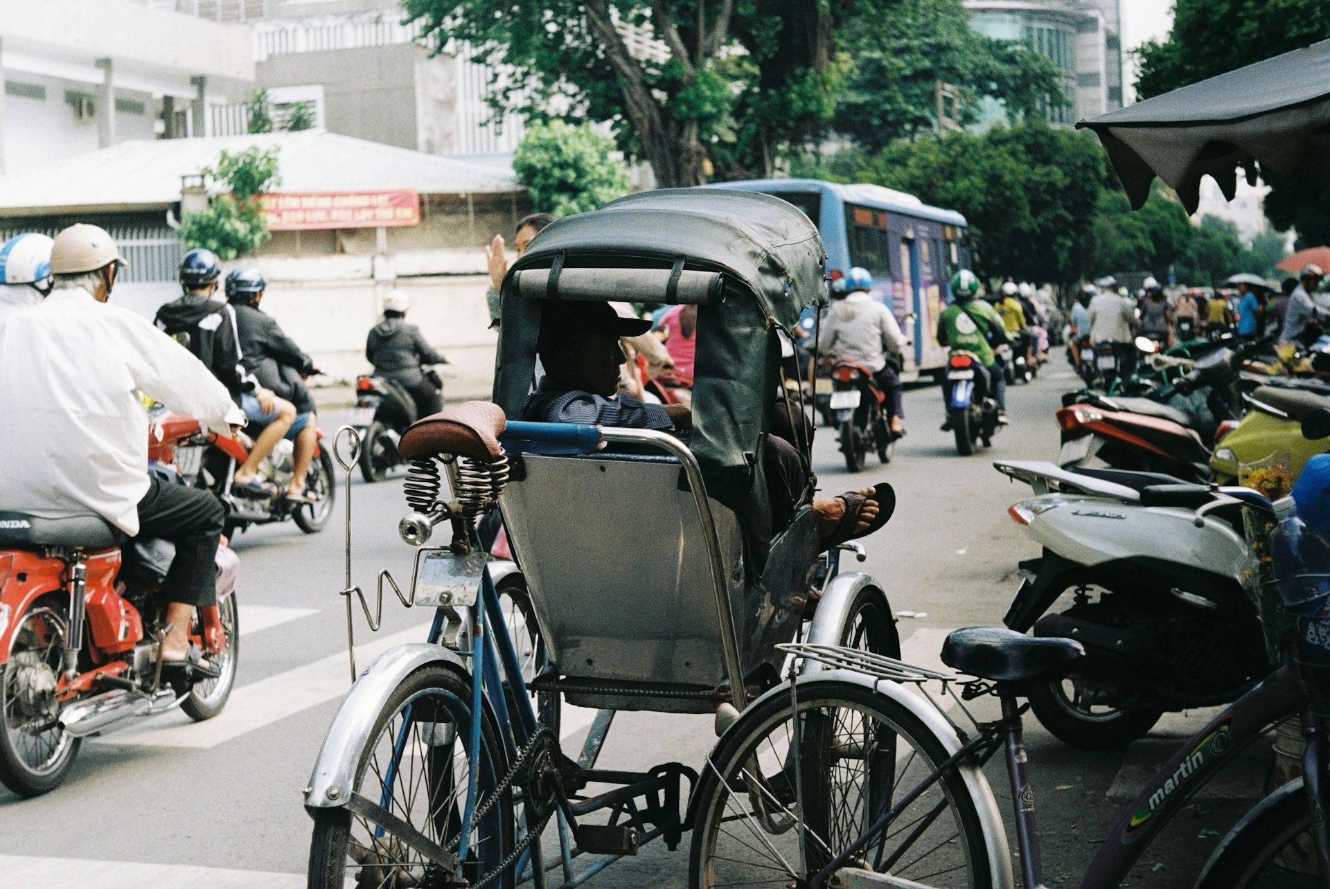 Unlocking Urban Sustainability: How Shared Mobility Drives Greener Transportation Solutions